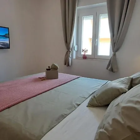 Appartamento Fuer 4 Personen Ca 72 Qm In Crikvenica, Kvarner Bucht Und Umgebung *